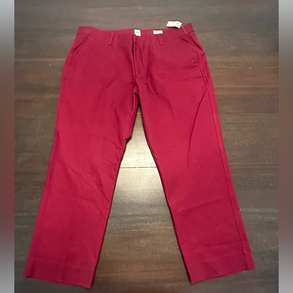NWT Gap Slim Crop Doub Garnet Pants